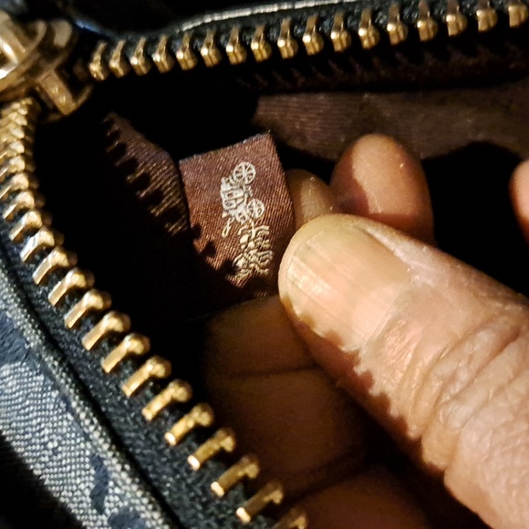 Coach C4035 Heritage Belt Bag in Signature Chambray Beautiful Condition - Picture 16 of 16